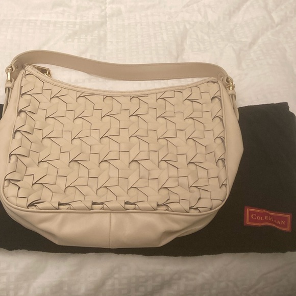 Cole Haan Beige Hobo Bag NEW - Picture 2 of 7